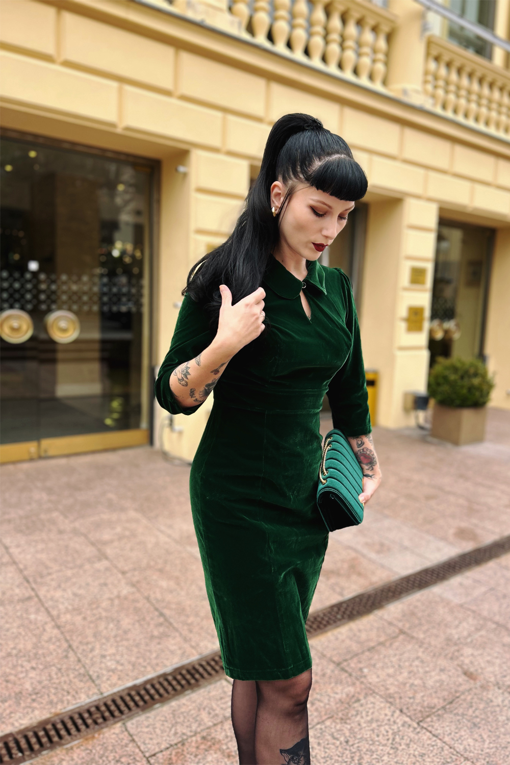 Glamorous Velvet Wiggle Dress in Dark Green